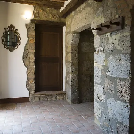 La Loggia E Il Cortile